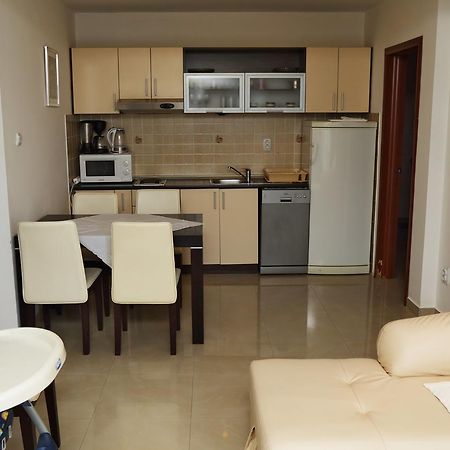 Apartmani Irena Petrovac Eksteriør billede