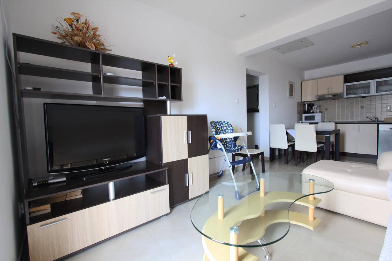 Apartmani Irena Petrovac Eksteriør billede