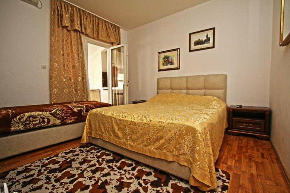 Apartmani Irena Petrovac Eksteriør billede